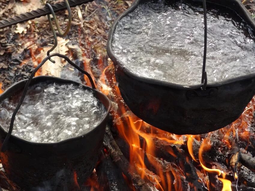 фото кипячения воды в Кунгуре